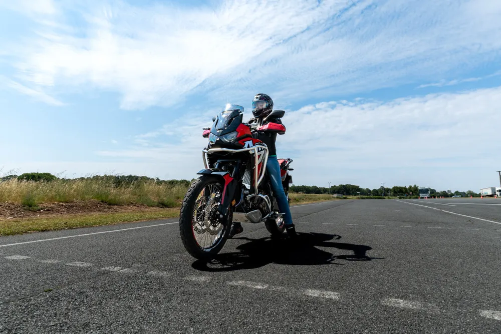 Formation perfectionnement moto avec ECF