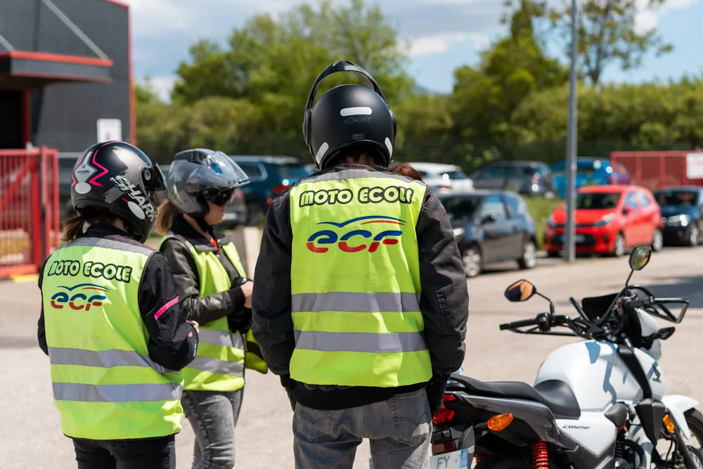 Les avantages du permis A2 avec ECF
